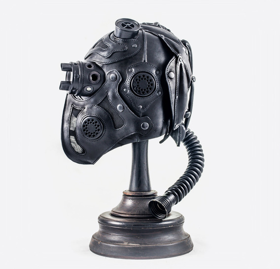 Qunari Art Leather Gas Mask