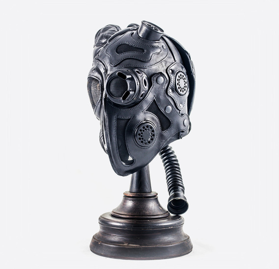 Qunari Art Leather Gas Mask
