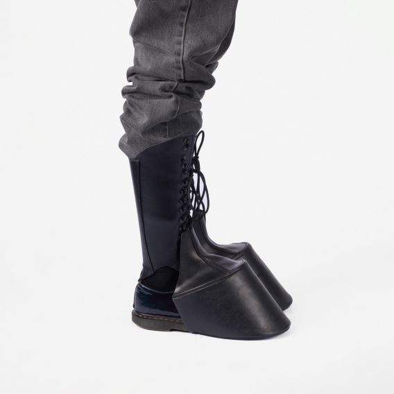 HORSE HOOF SHOE COVERS